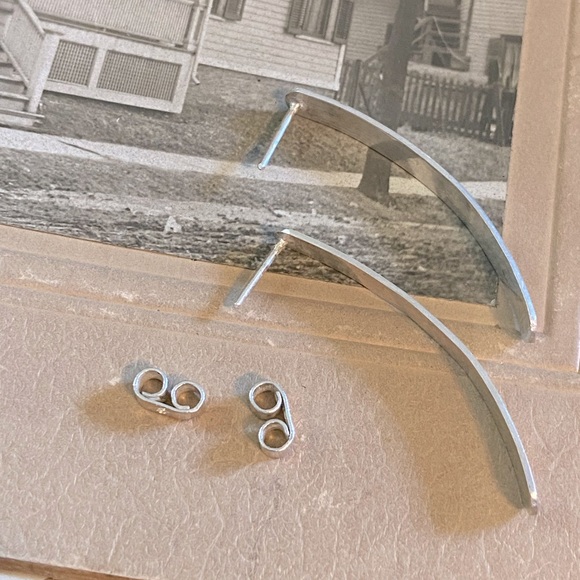 SOLD-Vintage Artisan Made Minimalist Silver Tone Slight Curve Pierced Earrings - Picture 9 of 9